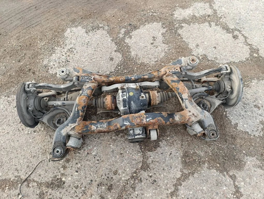 Rear axle beam with reductor – Audi A4 S4 B7 8E 8H (2005-2008)