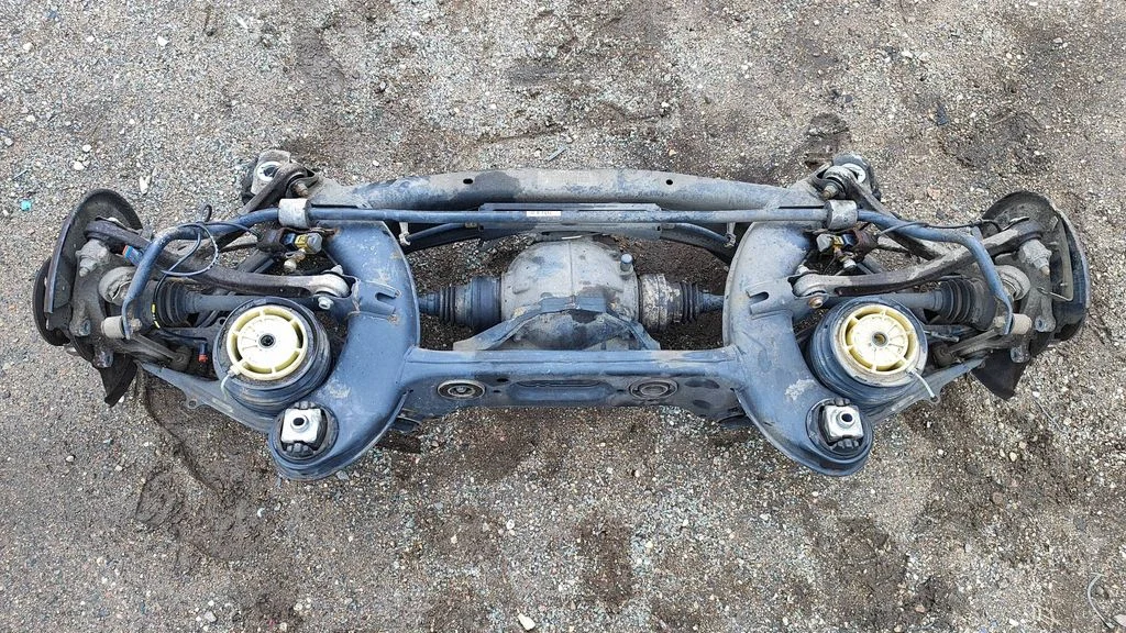 Rear axle beam with reductor – Mercedes-Benz E-Class W212 (2009-2016)