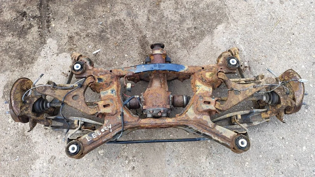 Rear axle beam with reductor – Subaru Legacy (2010-2016)