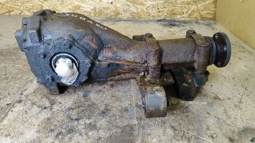 Rear differential – Subaru Outback (2007-2009)