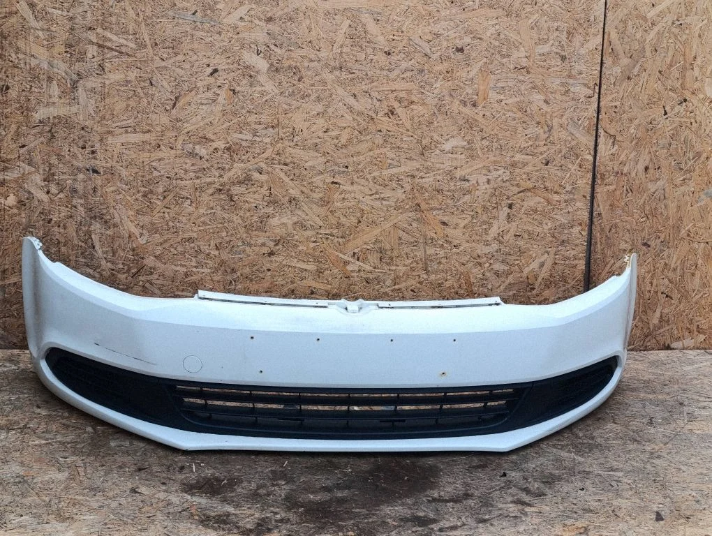 Front bumper – Volkswagen Jetta VI (2011-2018)