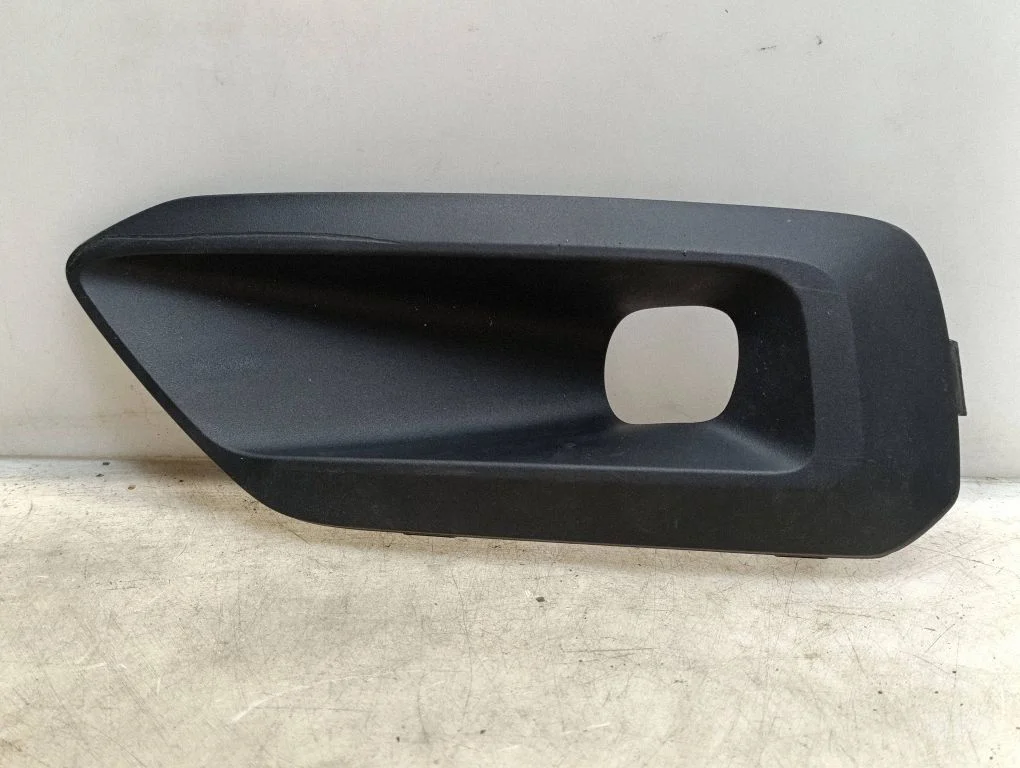 Front bumper lower grill 31449343 – Volvo EX40 (2024-)