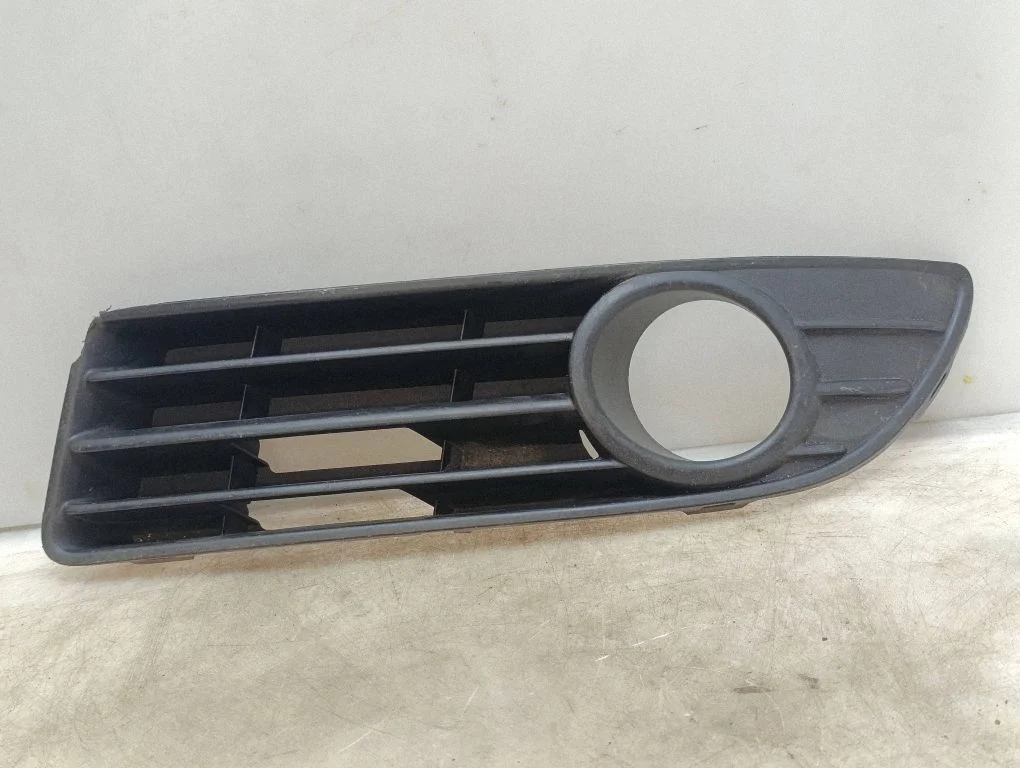 Esistange alumine võre (kolmeosaline) – Volkswagen Polo IV 9N3 (2005-2009)