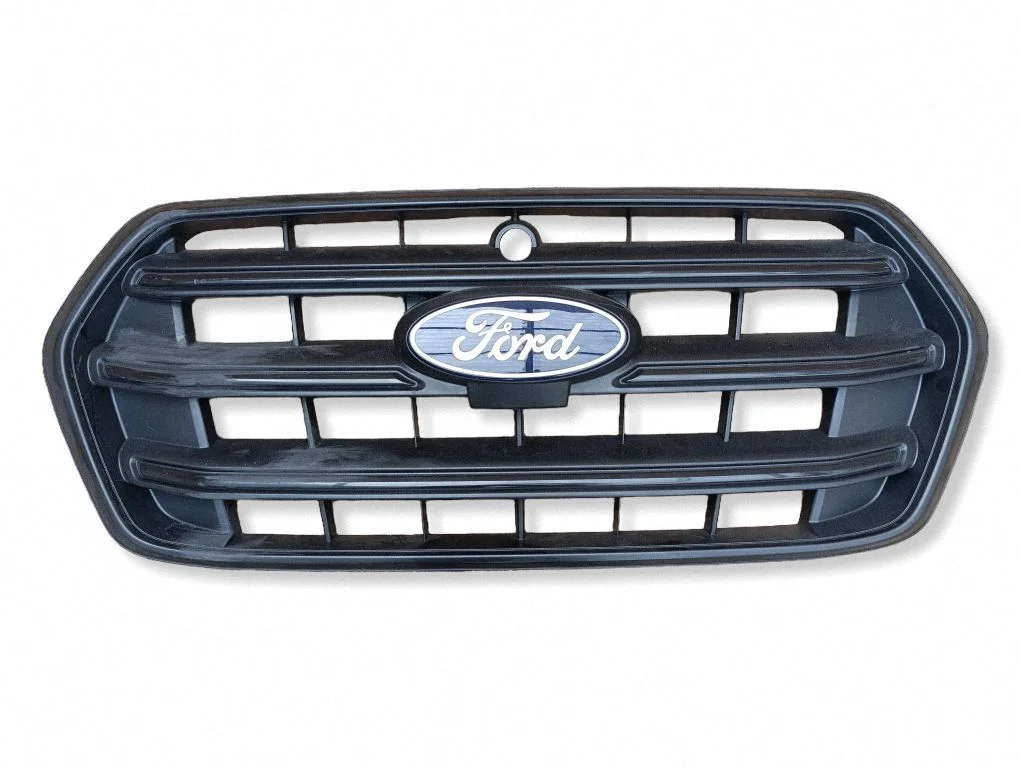 Esistange ülemine radiaatorivõre – Ford E-Transit (2020-)