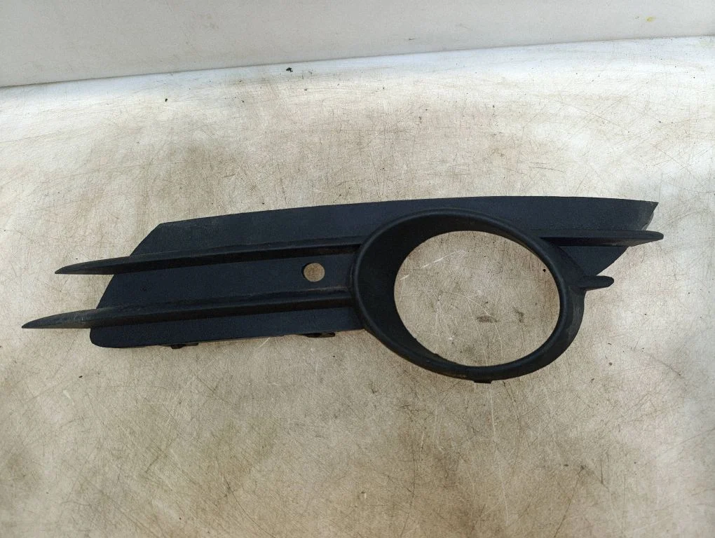 Udutule iluliist / võre – Opel Corsa D (2006-2014)