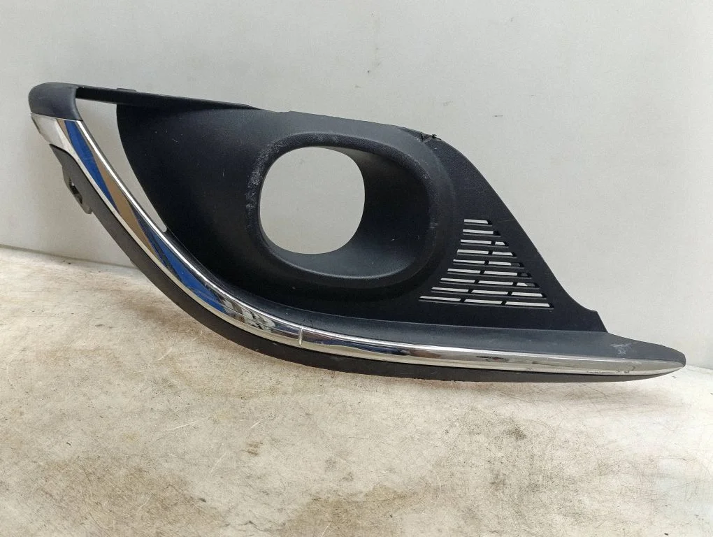 Kratka / ramka halogenu – Renault Scenic IV - Grand scenic IV (2016-)