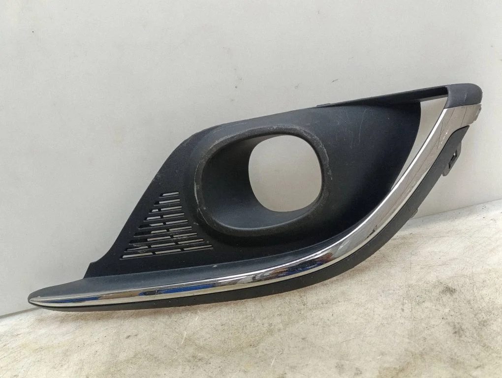 Kratka / ramka halogenu – Renault Scenic IV - Grand scenic IV (2016-)