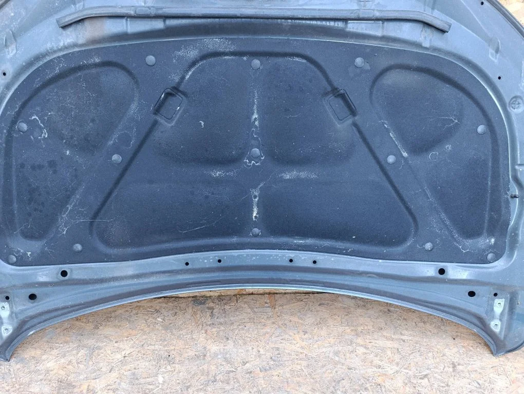 Mootorikapoti heli-/soojusisolatsioon – Hyundai Santa Fe (2006-2012)