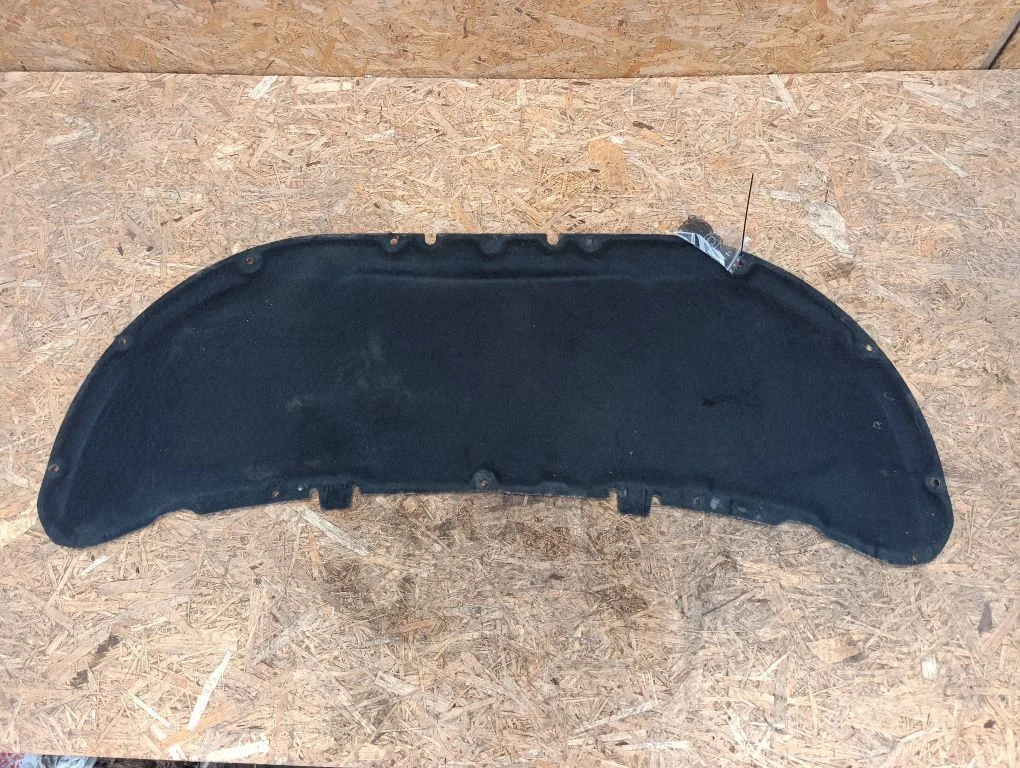 Mootorikapoti heli-/soojusisolatsioon – Nissan Qashqai J12 (2021-)