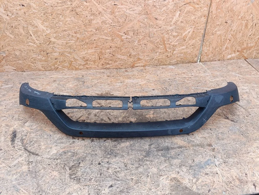 Esistange alumine osa (huul) – BMW X1 E84 (2009-2015)
