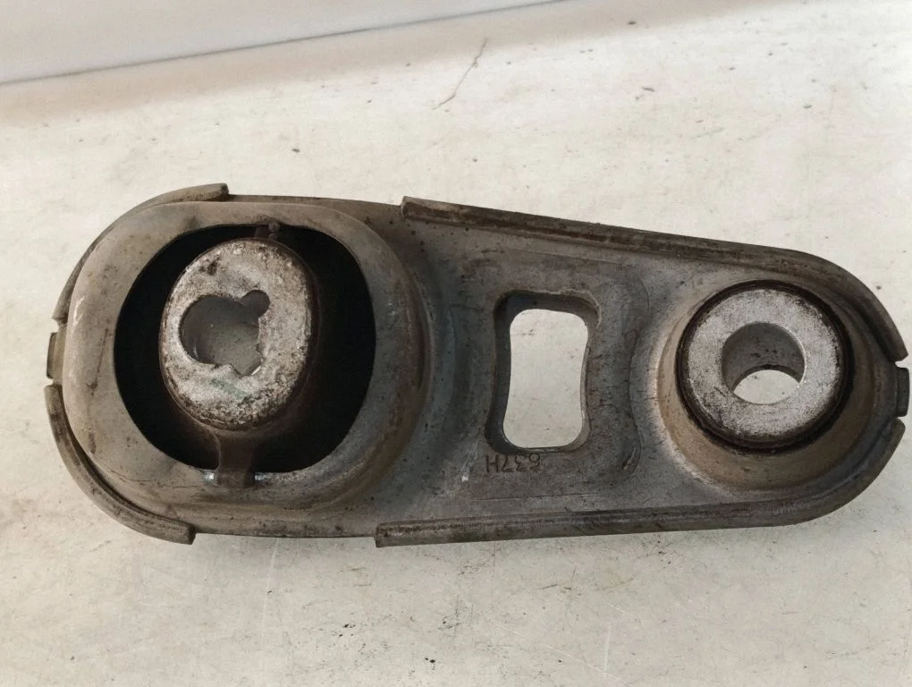 Gearbox mount – Renault Kadjar (2015-)