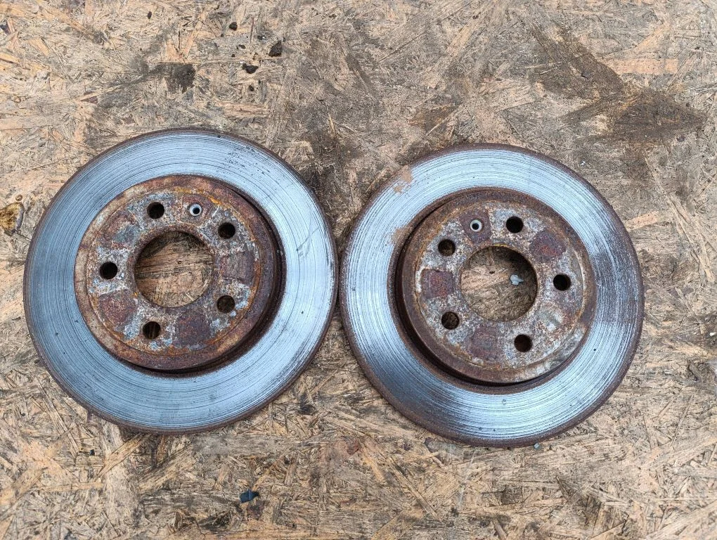 Tagumine piduriketas