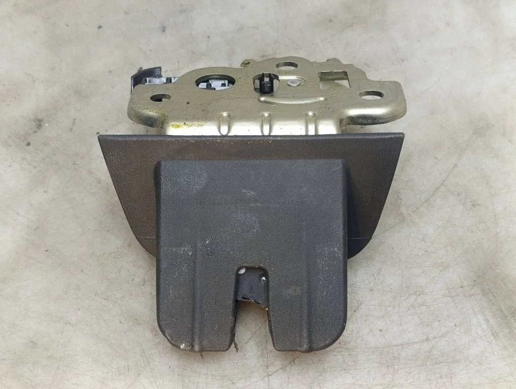Tailgate/trunk/boot lock/catch/latch 3R9827520