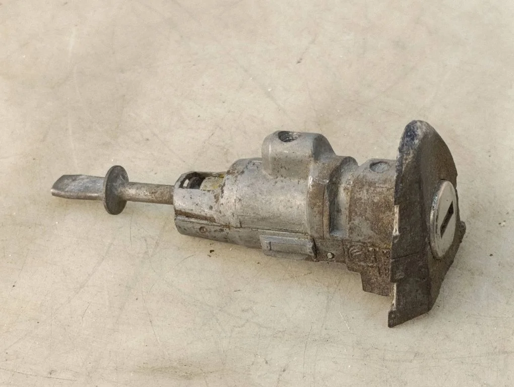 Front door lock (next to the handle) – Volkswagen Passat CC (2008-2016)