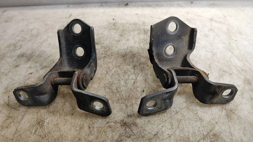 Front door hinges set – Mazda 6 (2008-2013)
