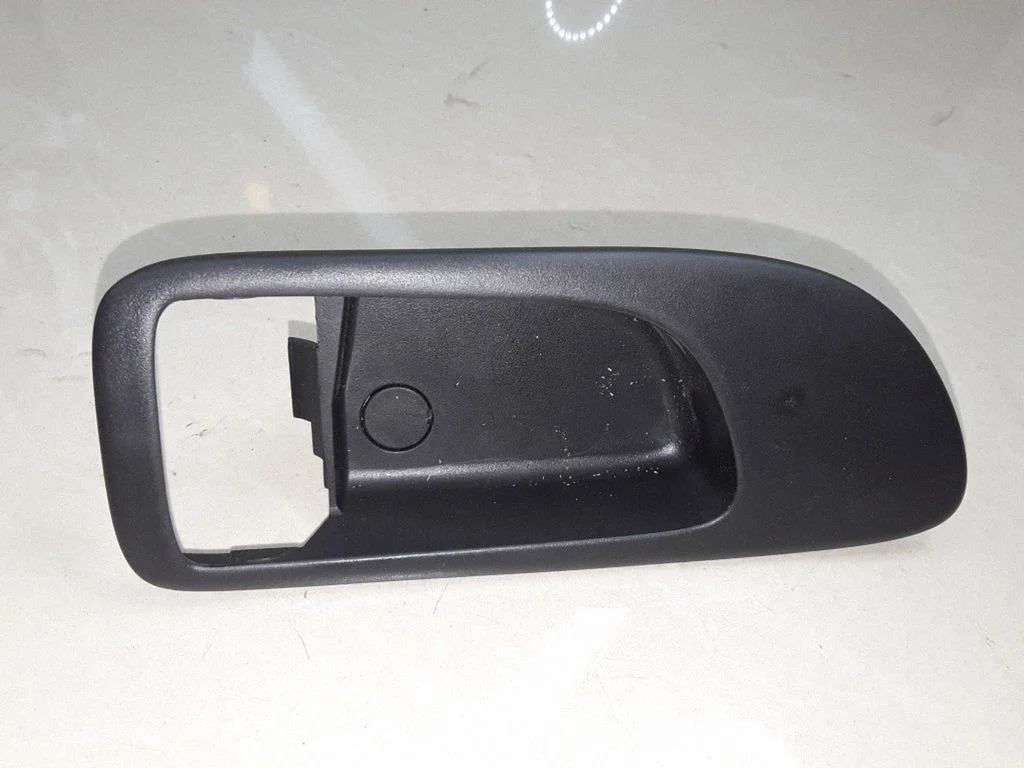 Front door cover/cap – Mazda 6 (2002-2008)