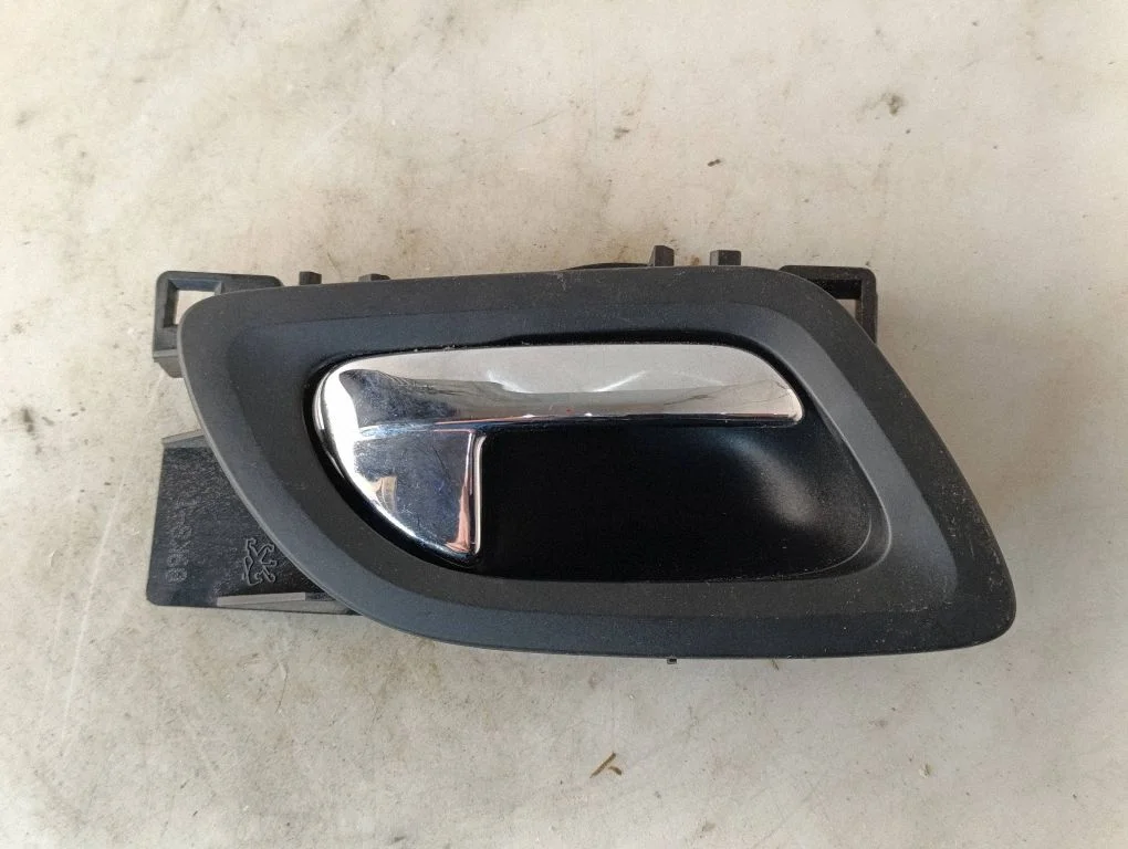 Front door interior handle – Peugeot 308 (2007-2013)