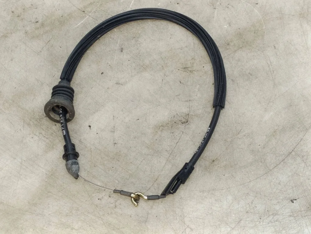 Front door cable line – Volkswagen Phaeton (2002-2016)