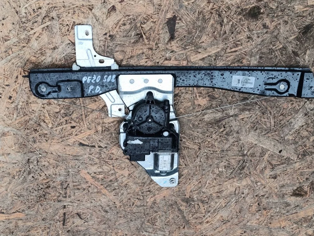 Front door window regulator with motor 9806085180