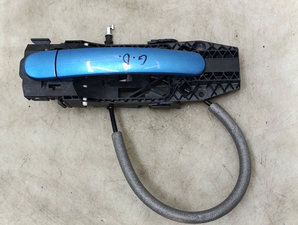 Tagaukse välimine käepide 1S4839742A