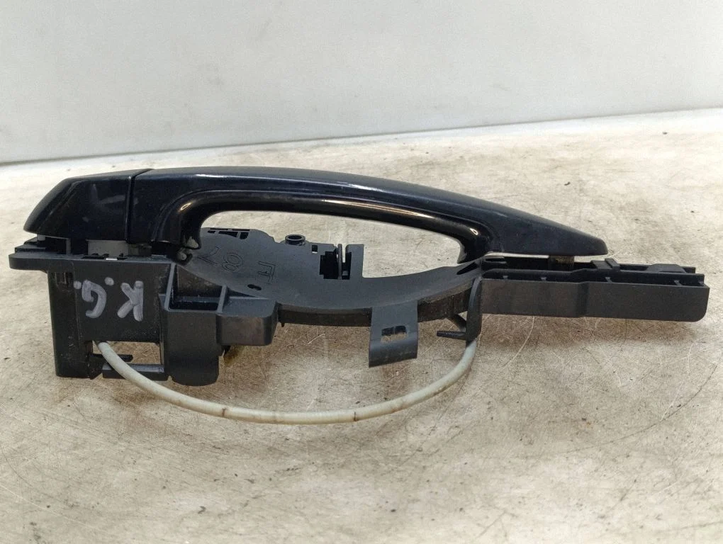 Tagaukse välimine käepide 7069759