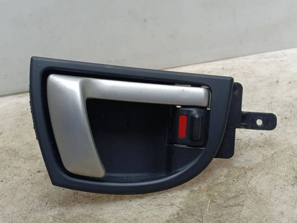 Tagaukse sisemine käepide – Hyundai Santa Fe (2006-2012)