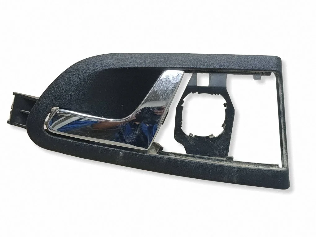 Tagaukse sisemine käepide – Skoda Octavia Mk1 (1U) (1996-2004)