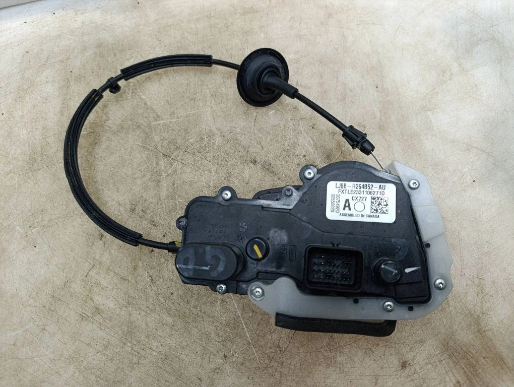 Rear door lock LJ8BR264B52AU