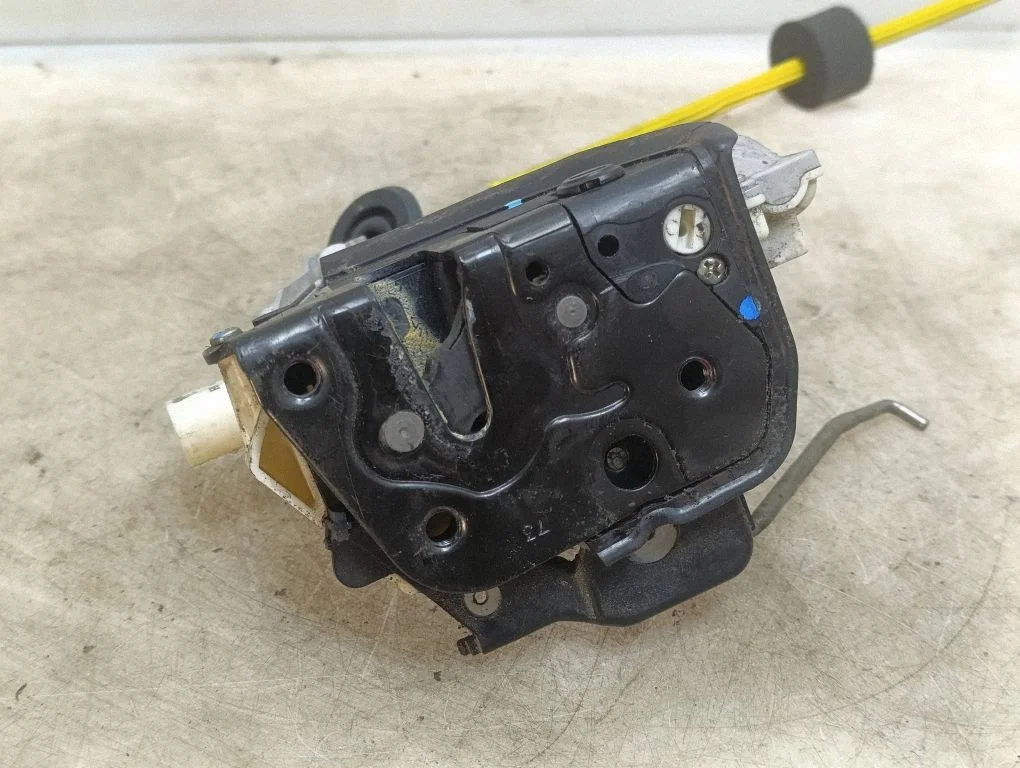 Rear door lock – Audi A6 Allroad C6 (2006-2011)