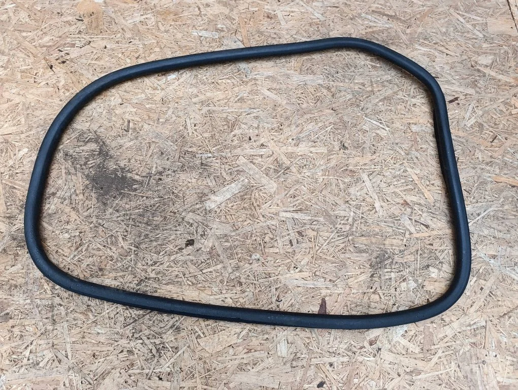 Tagaukse tihend (kere pool) – Opel Corsa F (2019-)