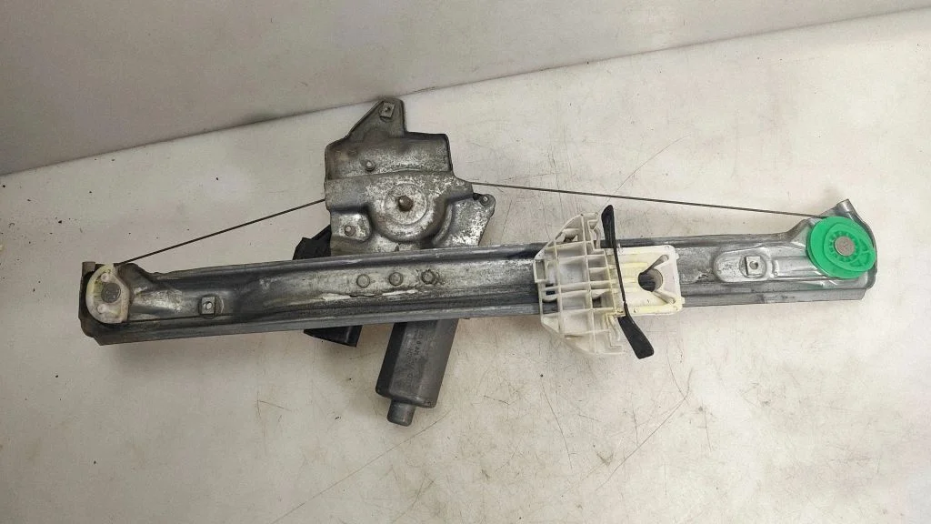 Rear door window regulator motor