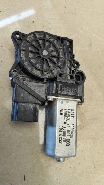 Rear door window regulator motor – BMW 3 Series E90 E91 (2005-2012)