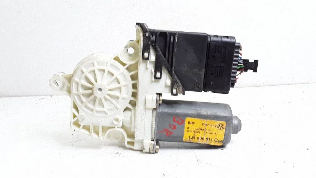 Rear door window regulator motor – Volkswagen Bora (1998-2005)
