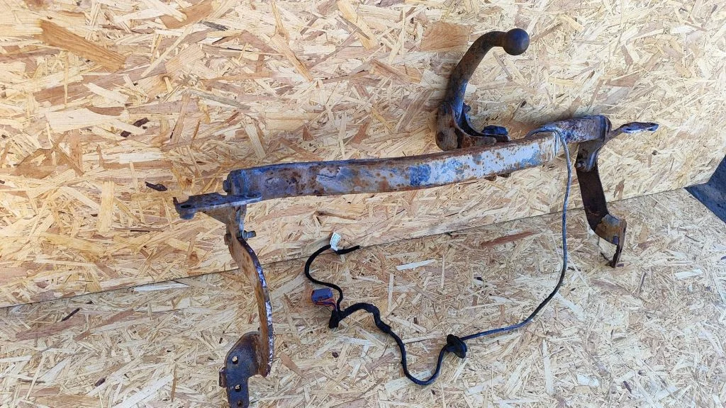 Haakekonksu komplekt – Citroen C4 I (2004-2010)