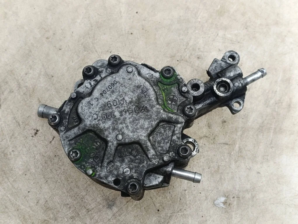 Vacuum pump – Audi A4 S4 B6 8E 8H (2001-2005)