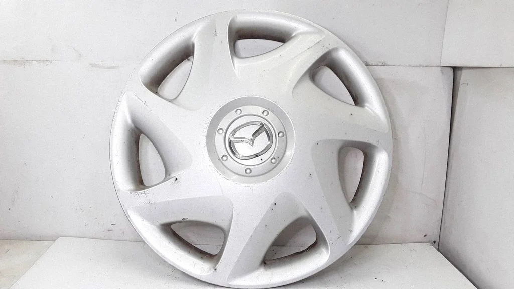 R15 ilukilp (-kilbid) – Mazda 6 (2002-2008)