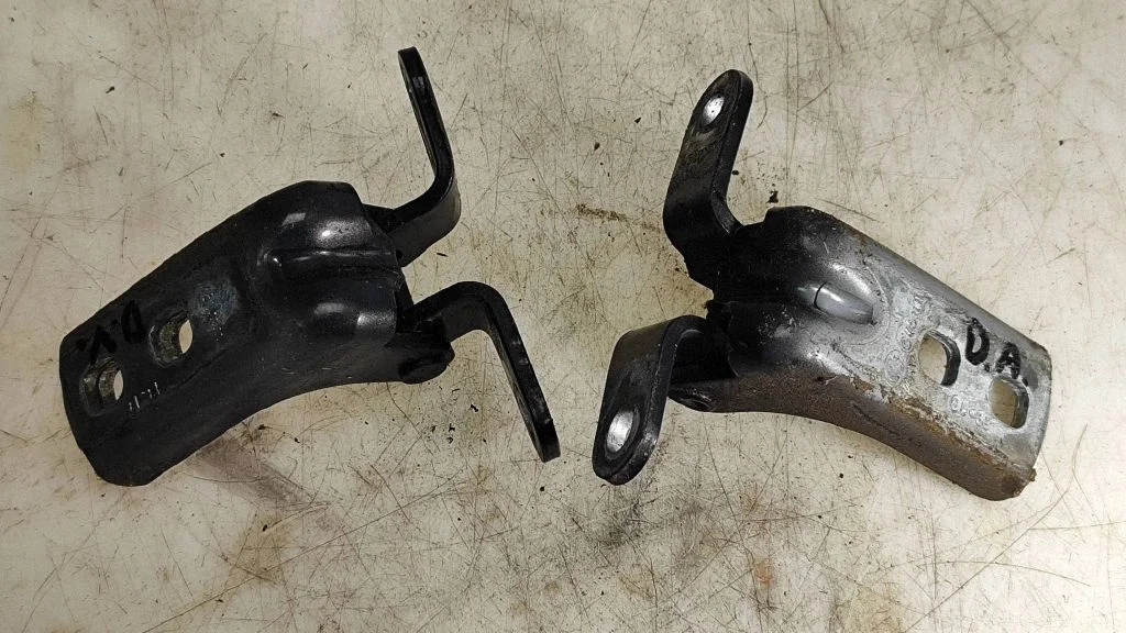 Front door hinges set – Opel Cascada (2013-)
