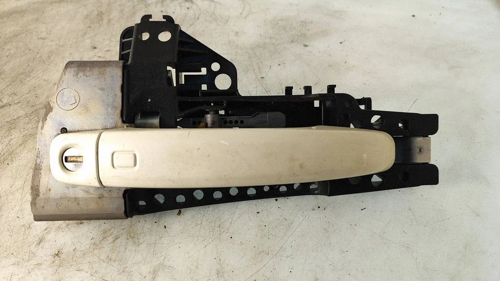 Front door exterior handle – Audi A1 (2010-2018)