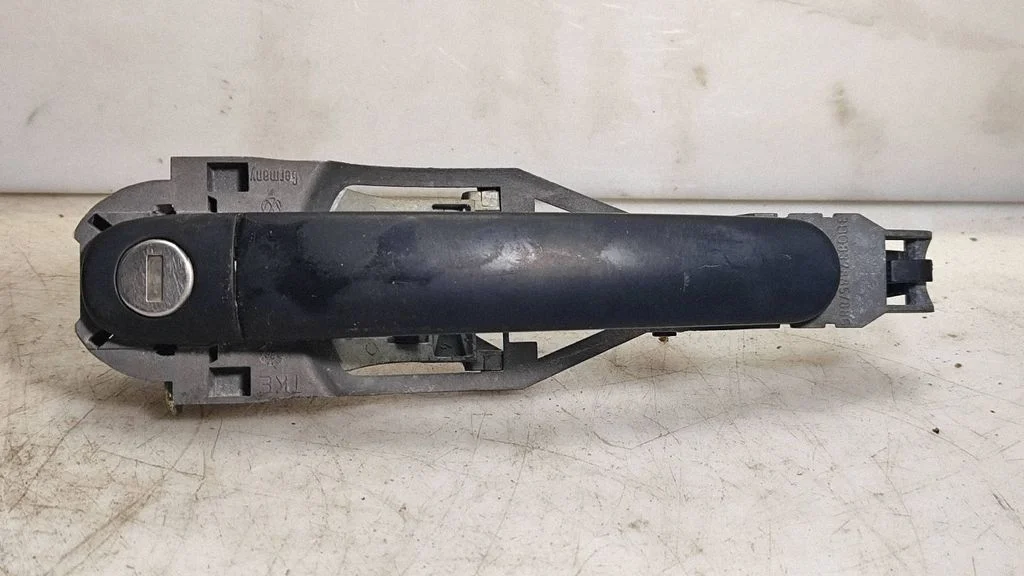 Front door exterior handle – Volkswagen Golf IV (1998-2005)
