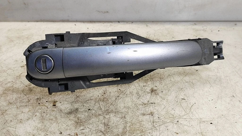 Front door exterior handle – Volkswagen Polo IV 9N3 (2005-2009)