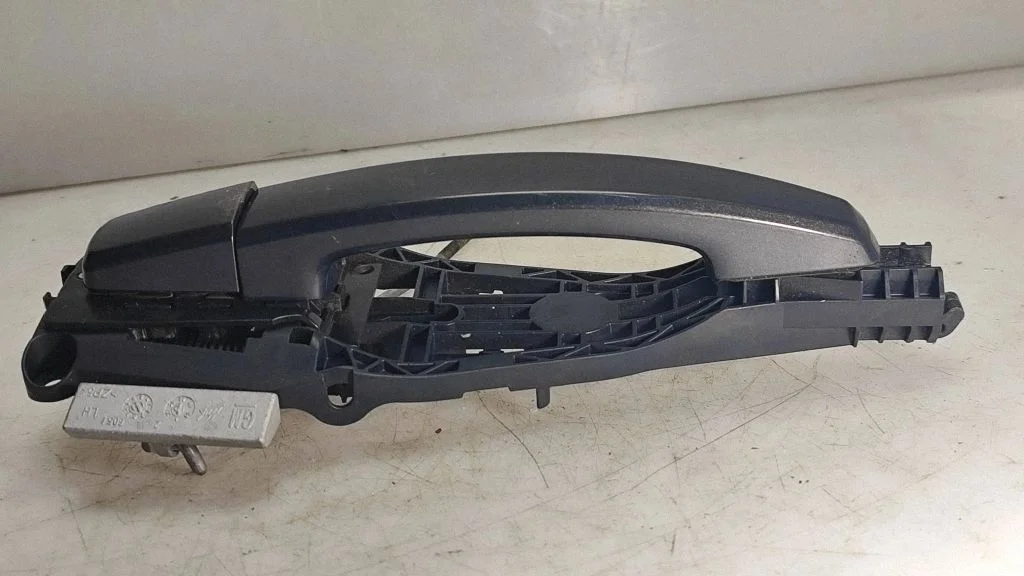 Front door exterior handle – Opel Insignia A (2008-2017)