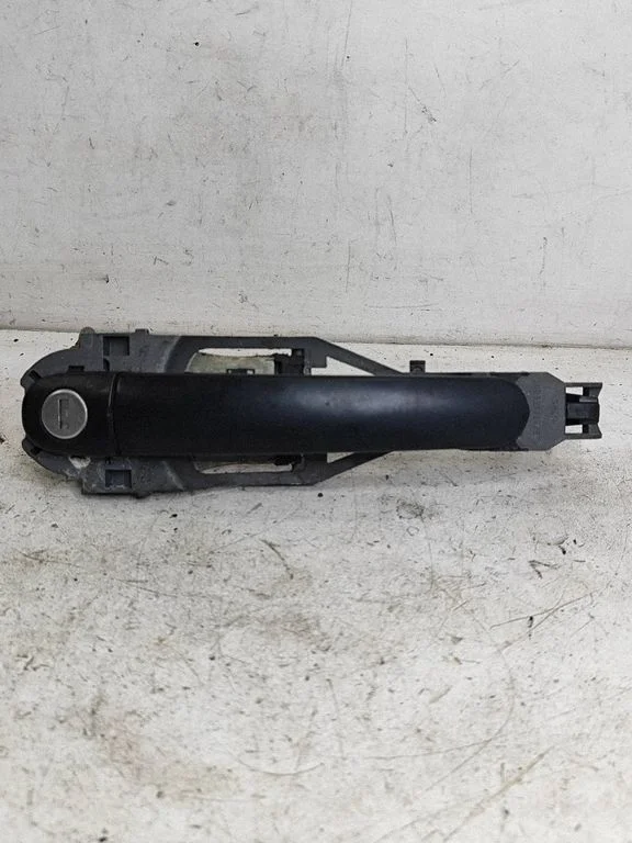 Front door exterior handle – Volkswagen Polo (2002-2005)