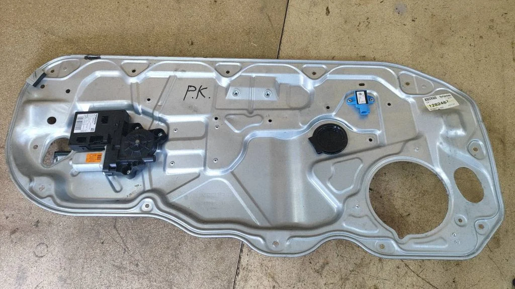Front door window regulator with motor 30773905AA