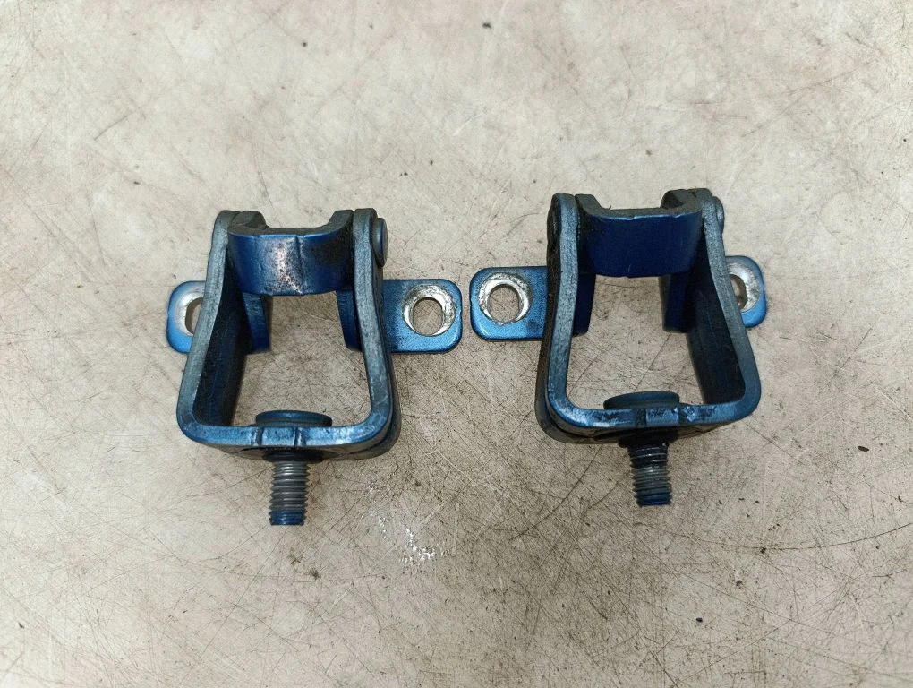 Loading door hinge set I120138