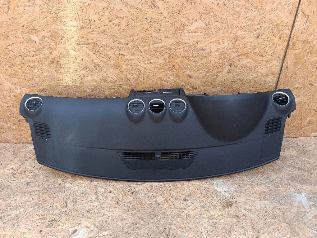 Dashboard 3R1857003A
