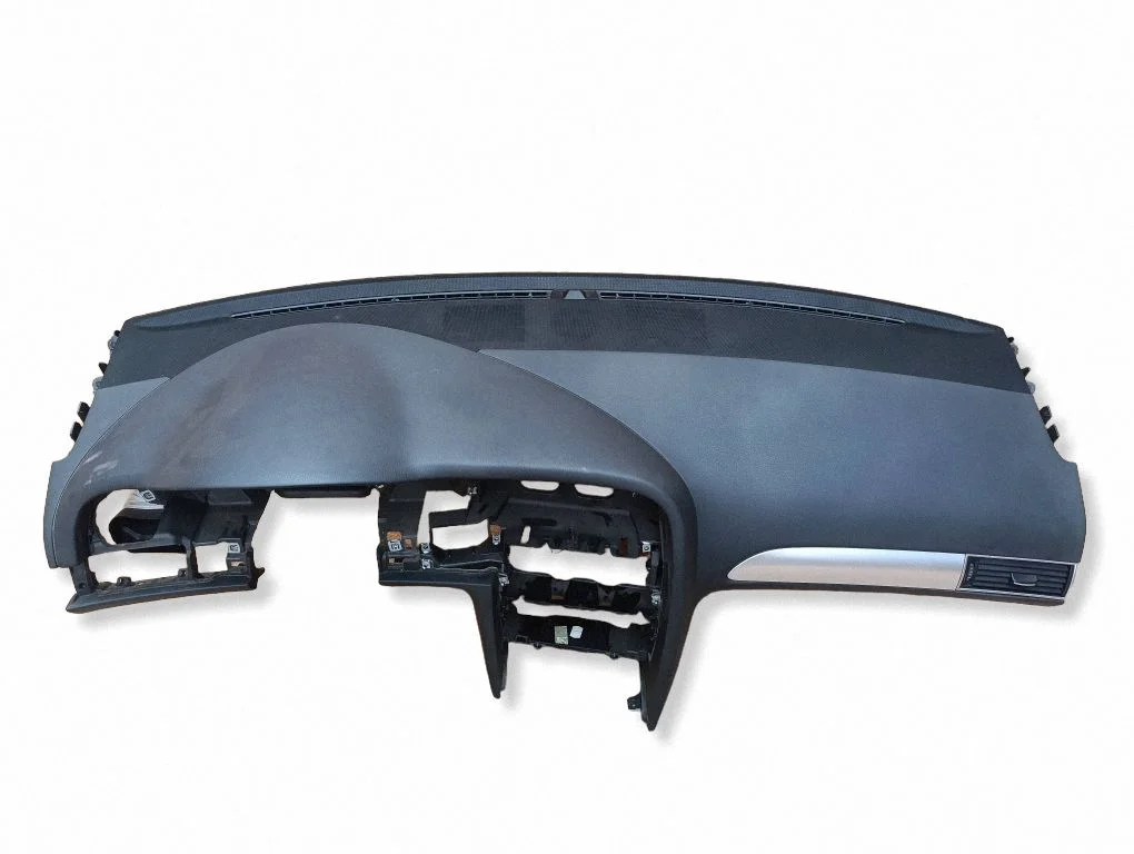 Dashboard 4F1858005B