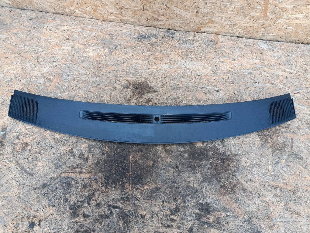 Dashboard center trim panel