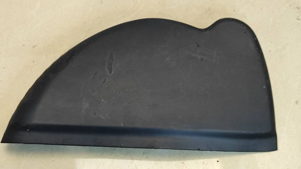 Dashboard side end trim 3B0858036