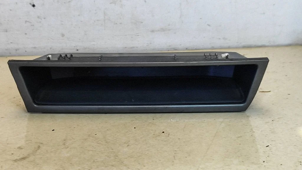 Armatuurlaua panipaik – Opel Vectra C (2002-2005)