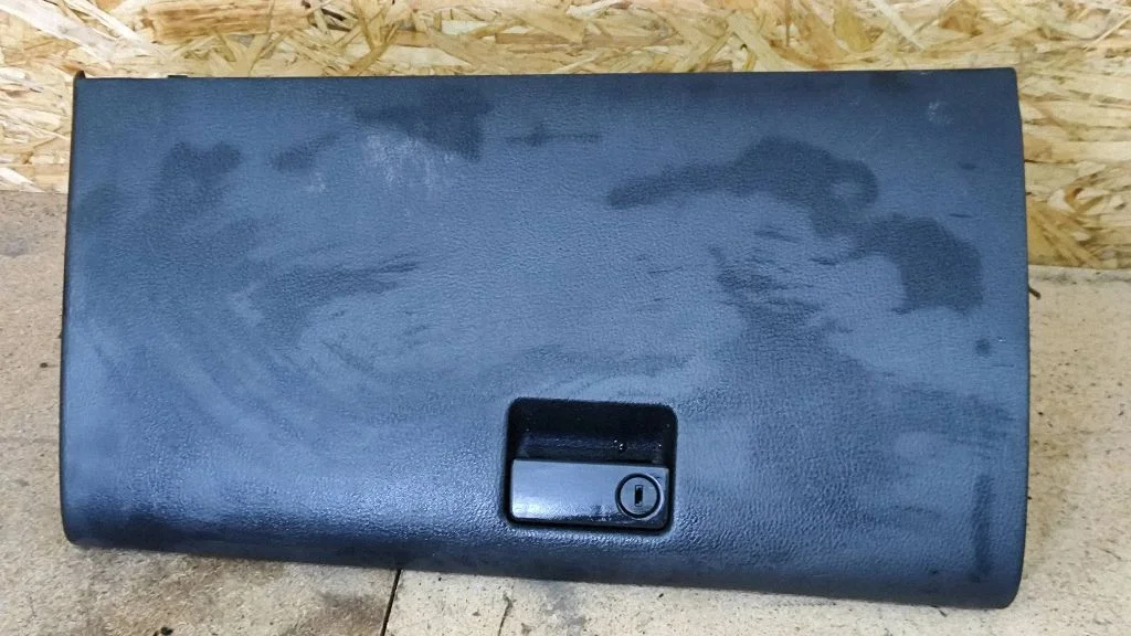 Glove box lid/cover – Mazda 6 (2002-2008)